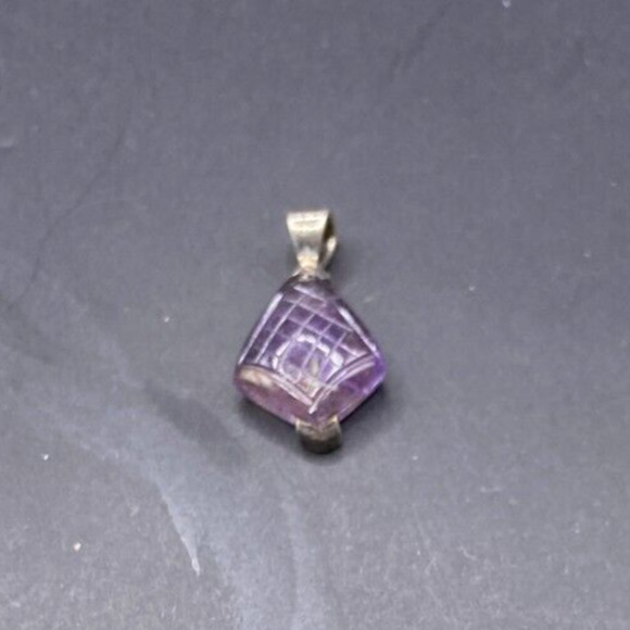 Amethyst Pyramid Shaped Pendant Purple Gemstone 925 Sterling Silver GE Stamped - Picture 11 of 11